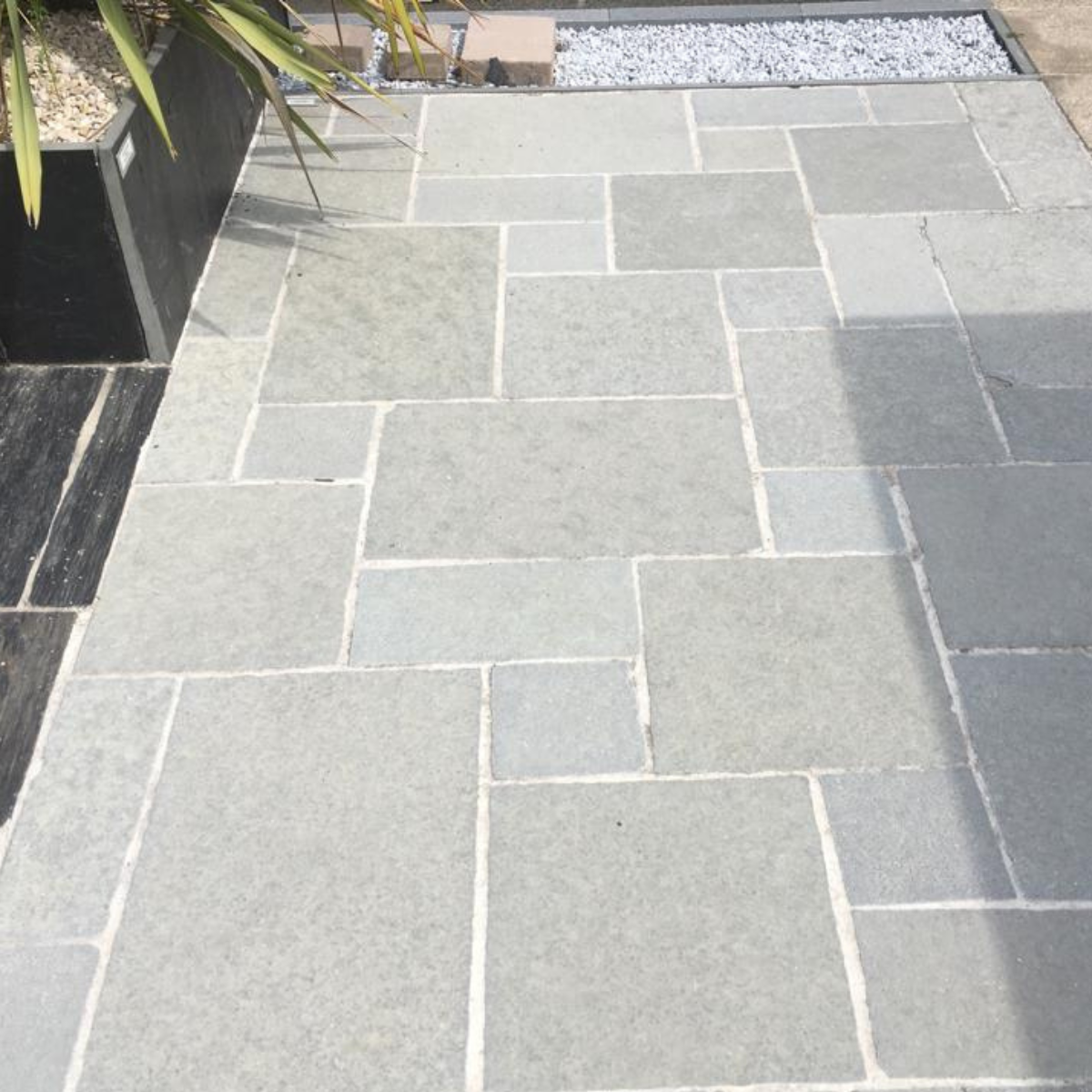 Dallage Kandla - Grise - OPUS - Epaisseur 2cm - Clivée -