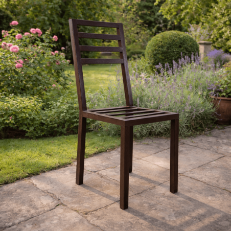 Chaise en métal - Design -