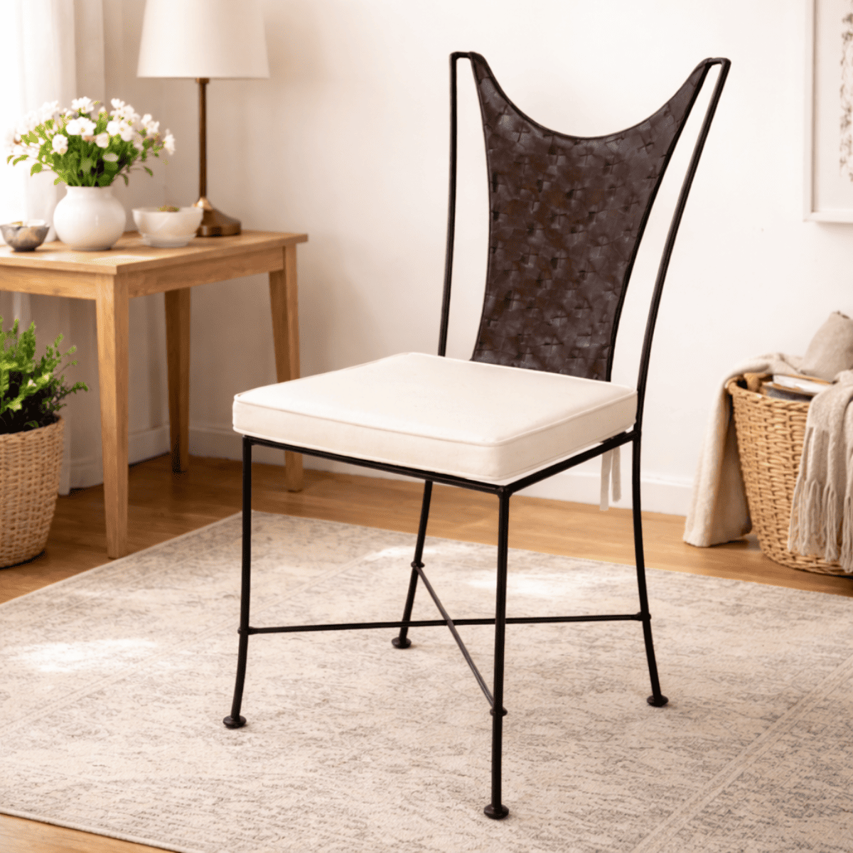 Chaise en fer forgé - Ciselée -