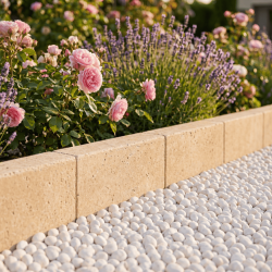 Bordure Travertin Beige Vieillie - Hauteur 20cm - Longueur 50cm - Epaisseur 7cm -