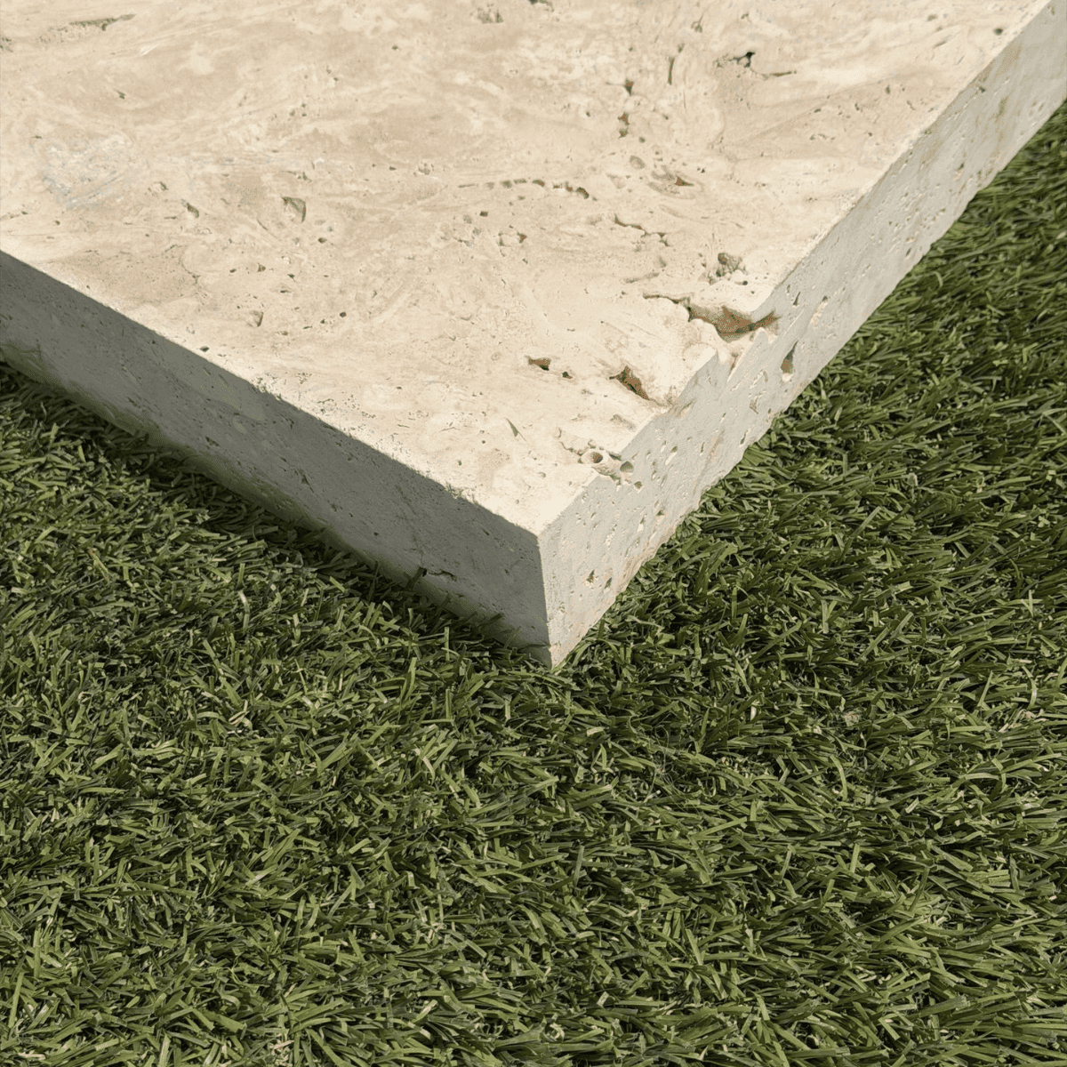 Margelle Travertin Commercial - Beige - Bord droit - 61x 30,5 x 5 cm - Vieillie -