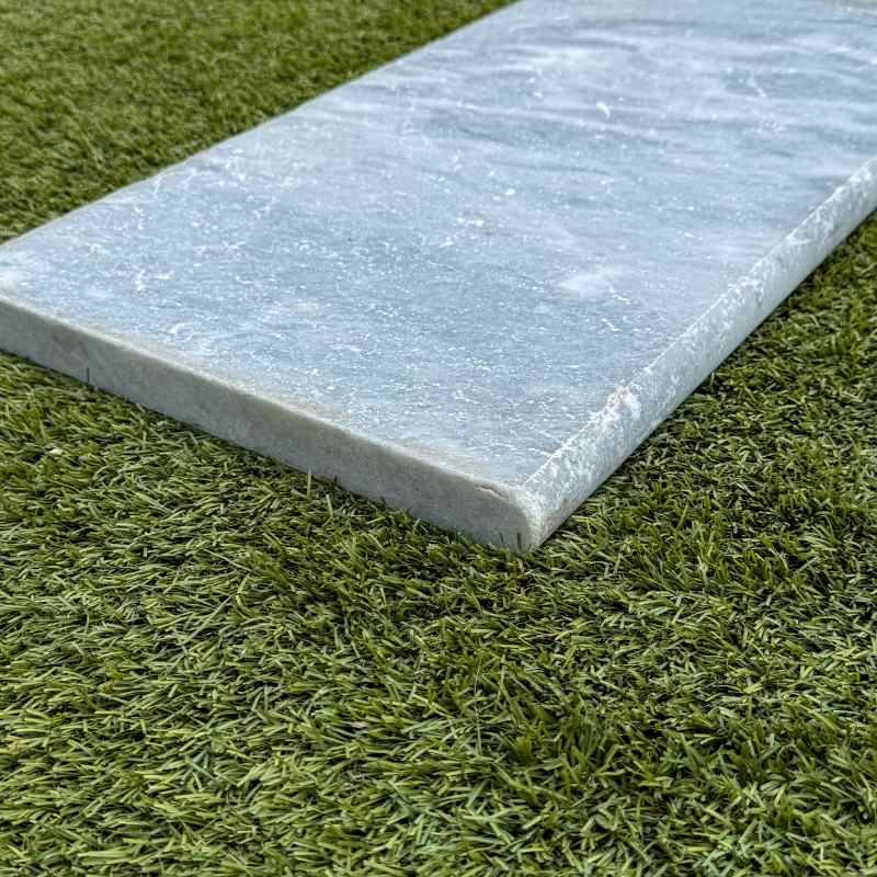 Margelle Bluestone - Bord arrondi - 61/33cm 3cm - Vieillie -