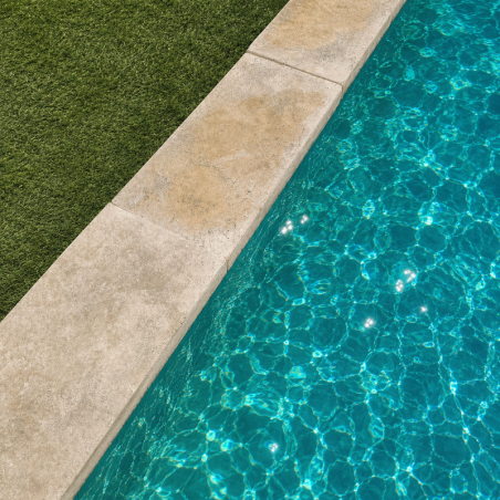 Margelle de piscine en travertin Premier Choix Mix Beige 61 x 30,5 x 5 cm - Bord droit -