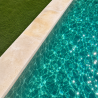Margelle de piscine en travertin Premier Choix Light Mix Beige 61 x 30,5 x 5 cm - Bord droit -