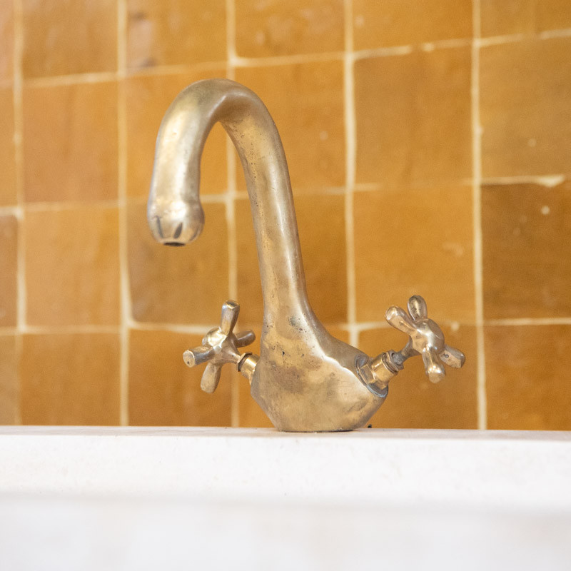 Robinet Artisanal - Laiton - Cobra - Lisse - H :21,5 cm -