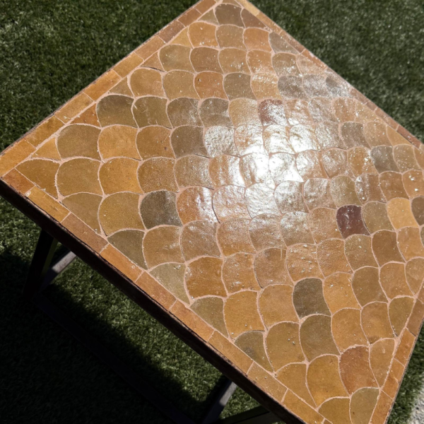 Table Basse - Zellige - Ecaille - Miel - 50x50cm - Hauteur 43cm -