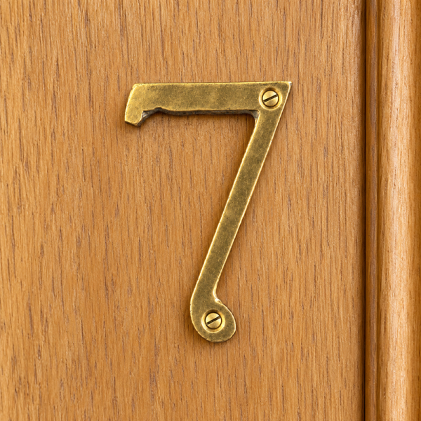 Numéro - Laiton - ≈4x7cm - 7 -