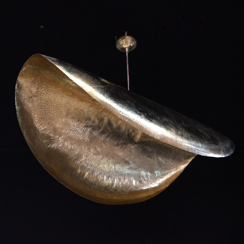 Suspension artisanale Noor - Laiton Martelé - Plusieurs tailles disponibles -