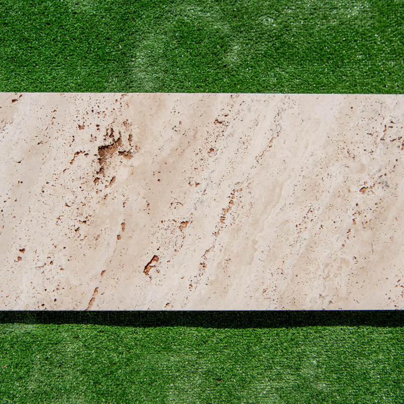 Margelle Travertin Beige - Bord droit - 61/30.5cm 3cm - Vieillie - Light Mix -