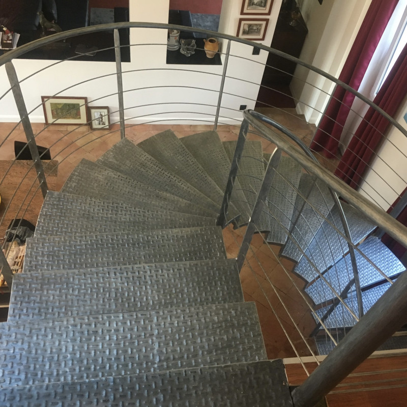 Escalier - Métal - Colimaçon Lasserre - ø 2m - Hauteur 2m70 -