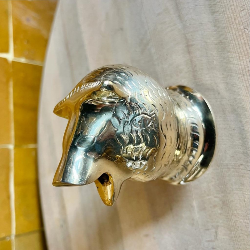 Crachoir artisanal Lion - Laiton Ciselé - L: 8,5 cm -