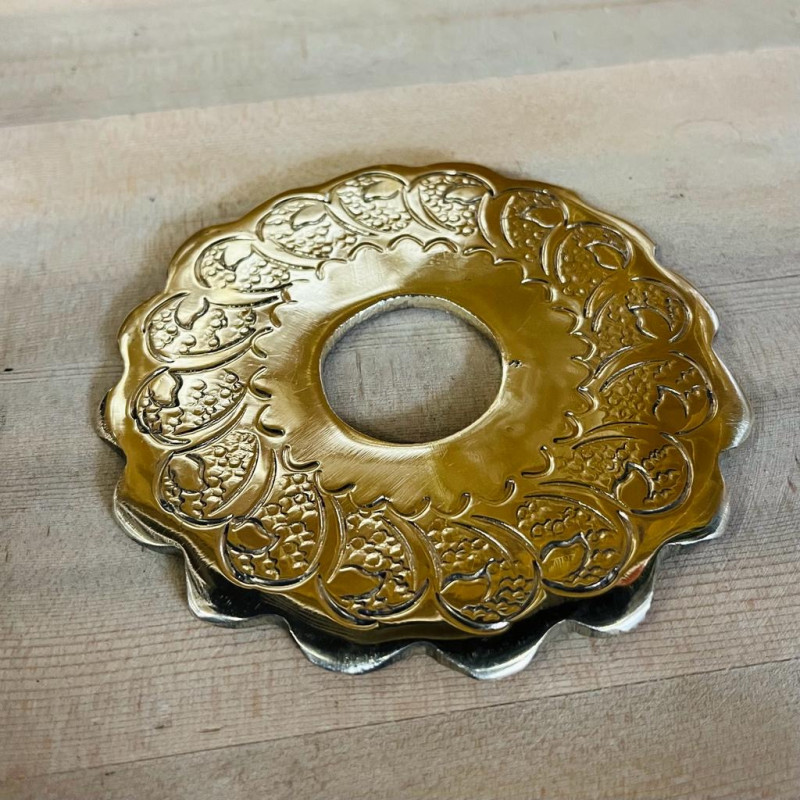 Crachoir artisanal Lion - Laiton Ciselé - L: 8,5 cm -