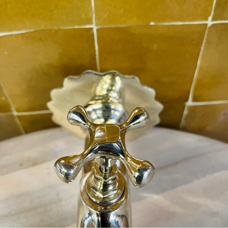 Robinet artisanal - Laiton lisse - Bec droit - Plusieurs tailles disponibles -