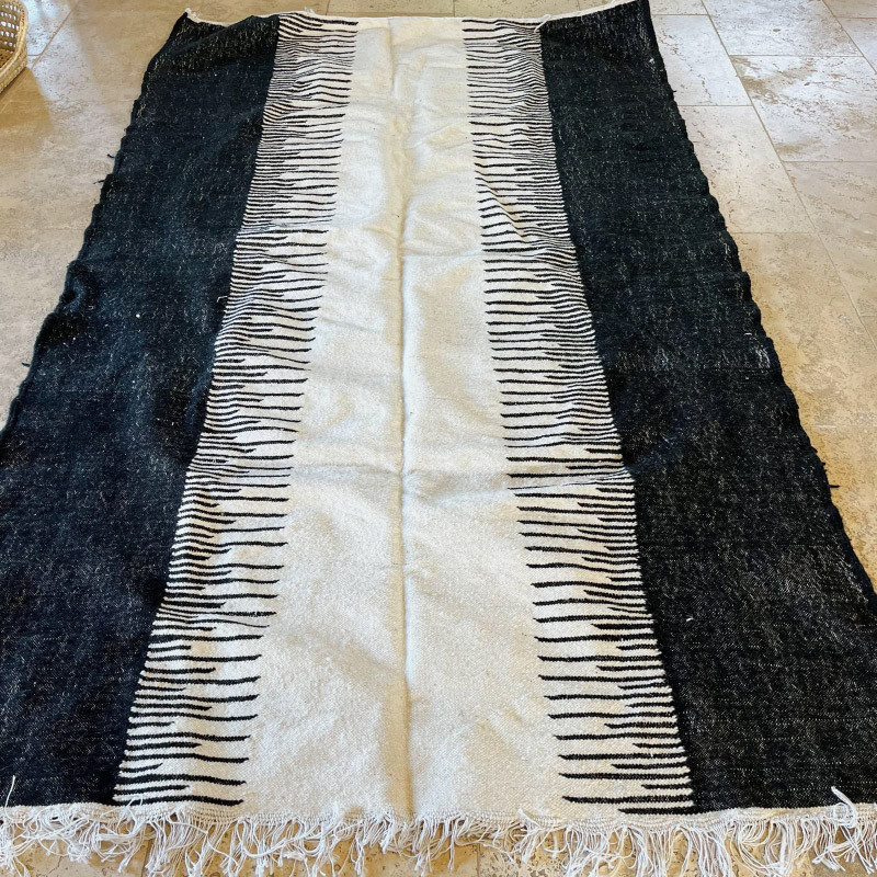 Tapis Kilim Noir - XVIII - ≈ 245 x 145 cm -