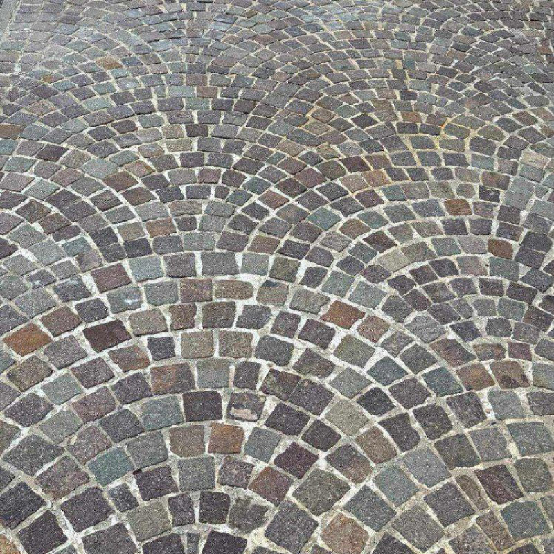Pavé Porphyre - 10/8cm - Epaisseur 4/6cm - Eclaté -