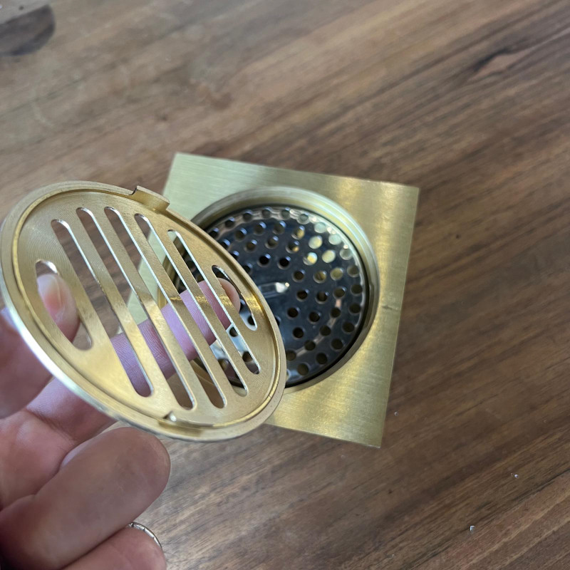 Bonde de douche - Laiton - Carré - 10 x 10 cm -