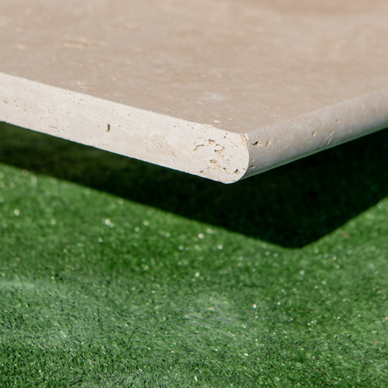 Margelle Travertin 1er choix light Mix- Beige - Bord arrondi - 100 x 33 x 3 cm - Vieillie -