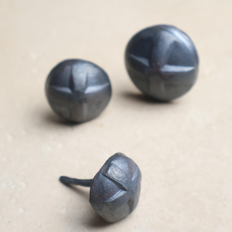Clou artisanal Cathare - Fer Forgé - Disponible en 2 tailles -