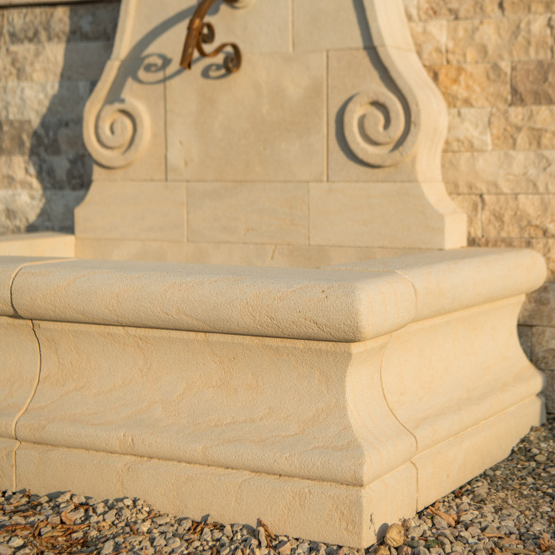 Fontaine Pierre de l'Atlas beige - Saint Jacques - 144/90cm - Hauteur 172cm -