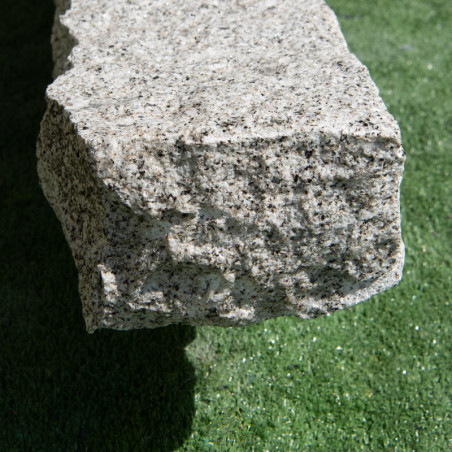 Bordure Granit Gris Éclatée - Hauteur 15/20cm - Longueur libre - Epaisseur 8cm -