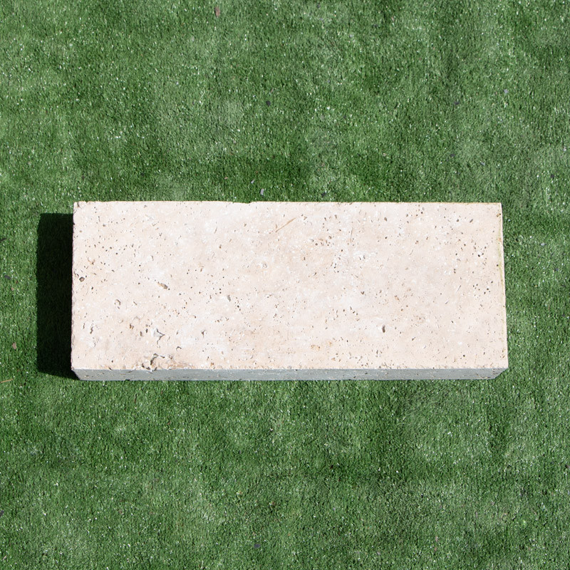 Bordure Travertin Beige Vieillie - Hauteur 20cm - Longueur 50cm - Epaisseur 7cm -