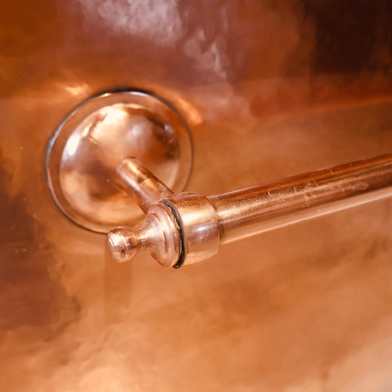 Baignoire en cuivre - II - 180x85cm - Hauteur 80/65 cm -