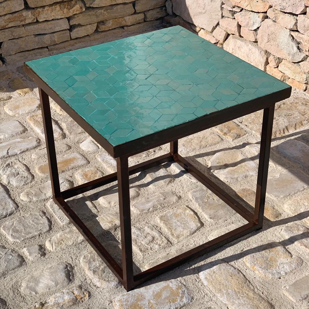 table basse en zellige vert menthe motif cube